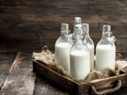 قبل از خواب، شیر گرم بخوریم یا سرد؟